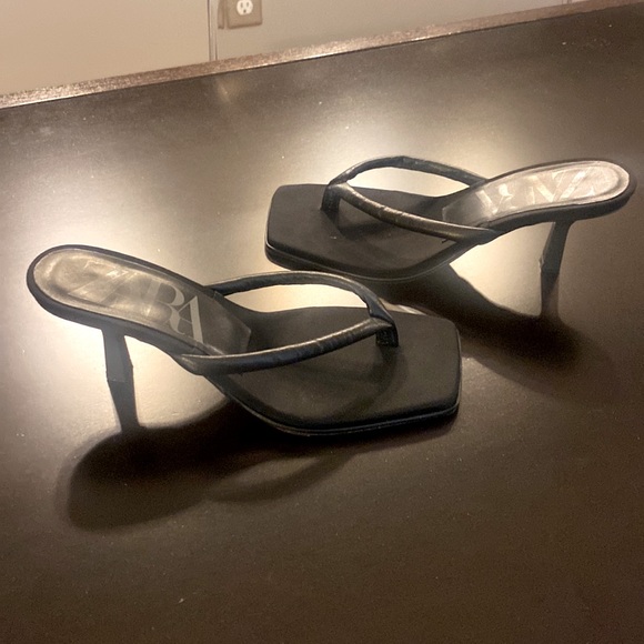 Zara black extreme square toe thong heeled sandal. Size 37/7